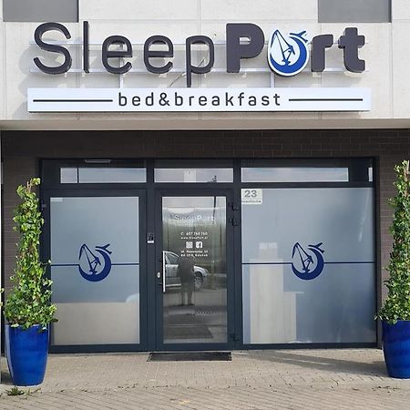 Sleep Port B&B - Bezplatny Parking グダニスク エクステリア 写真