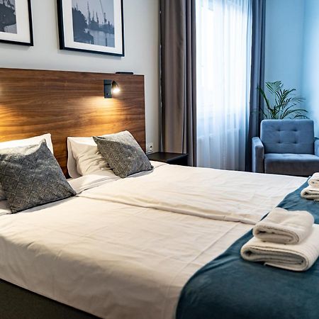 Sleep Port B&B - Bezplatny Parking グダニスク エクステリア 写真
